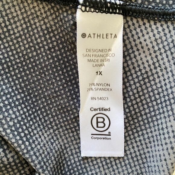 Athleta Black and Gray Ultimate Train Printed Short Sleeve Lightweight Tee Sz 1X - Picture 10 of 11